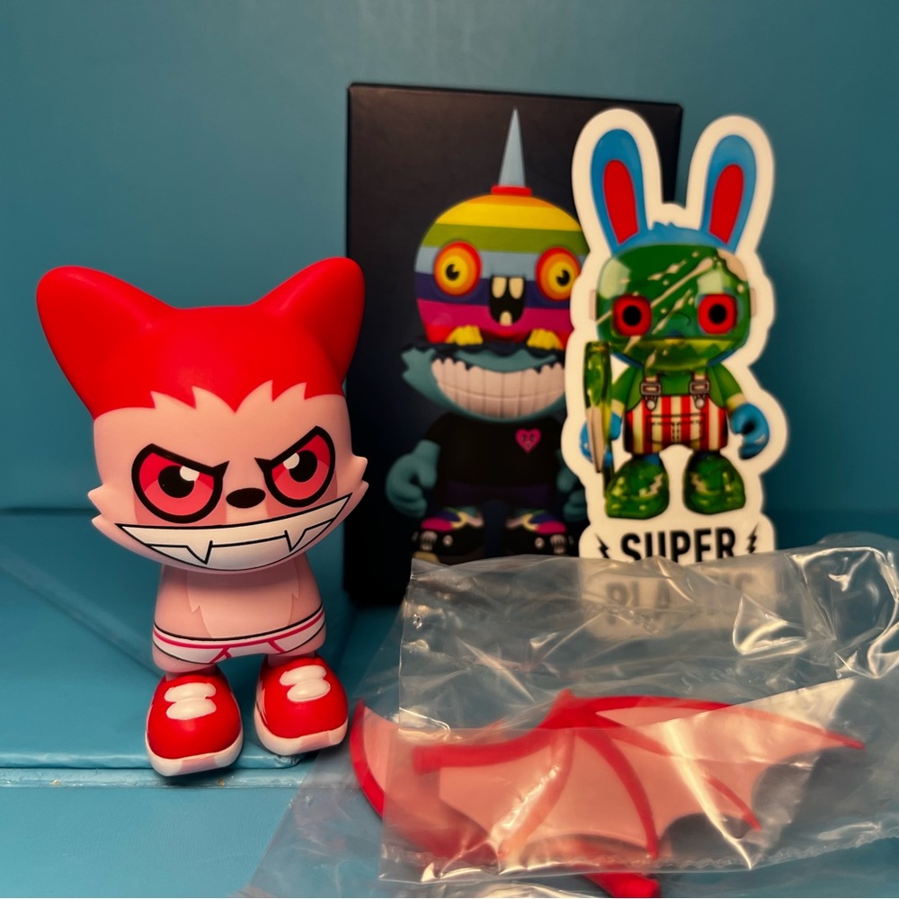 Superplastic - Janky Series 4 - Bat Boy Chase with Wings - 3" Figure